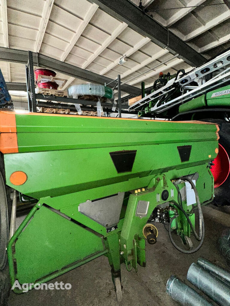 Amazone ZA-M Ultra mounted fertilizer spreader