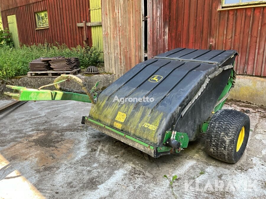 John Deere TC125 lawn mower