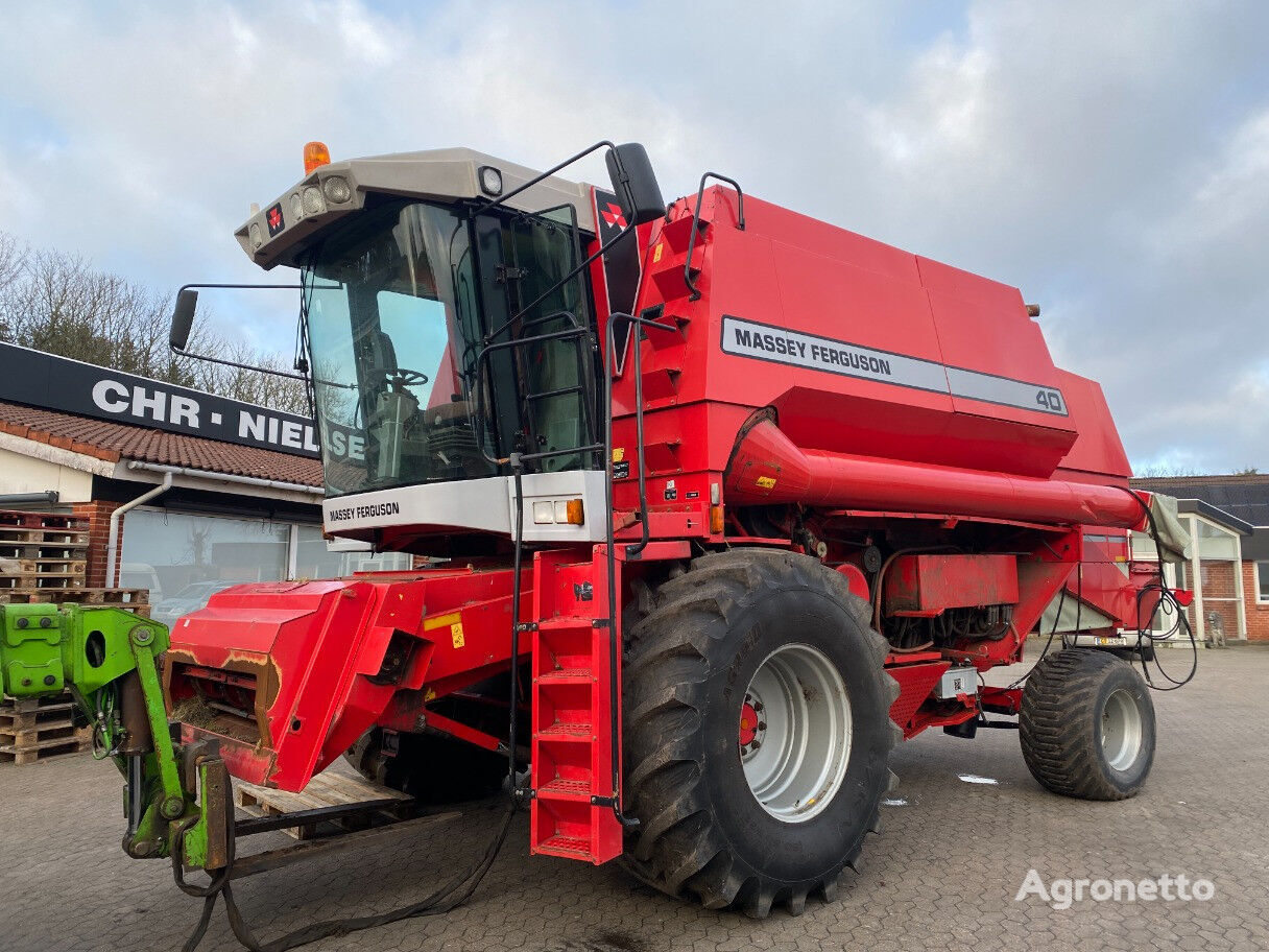 Massey Ferguson 40 grain harvester