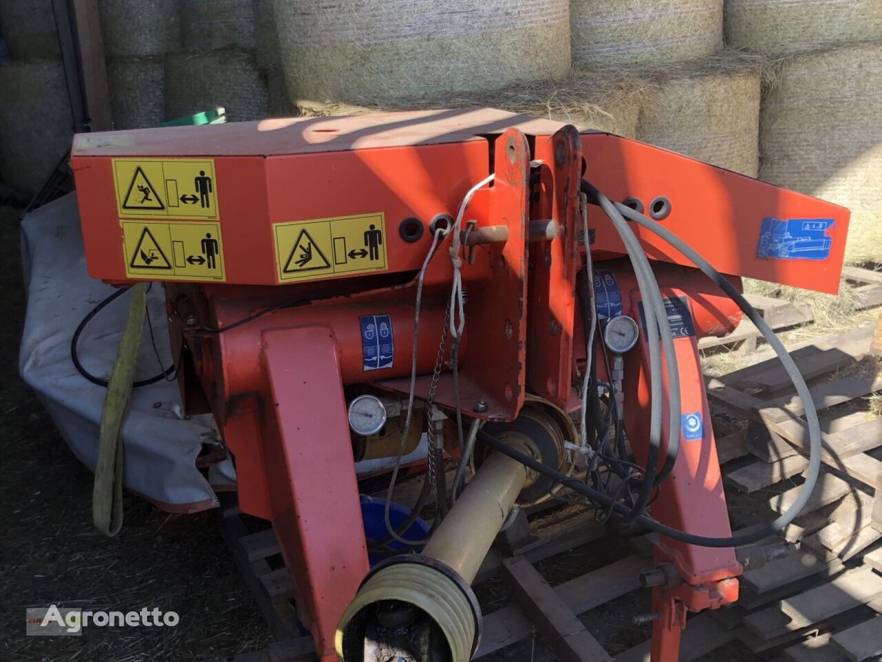 Kuhn GMD 902 rotary mower