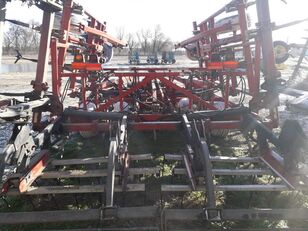 Wil-Rich Exel 30-32 seedbed cultivator