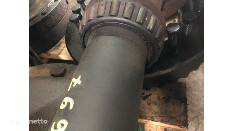 Massey Ferguson drive shaft for Claas Arion / Ares wheel tractor