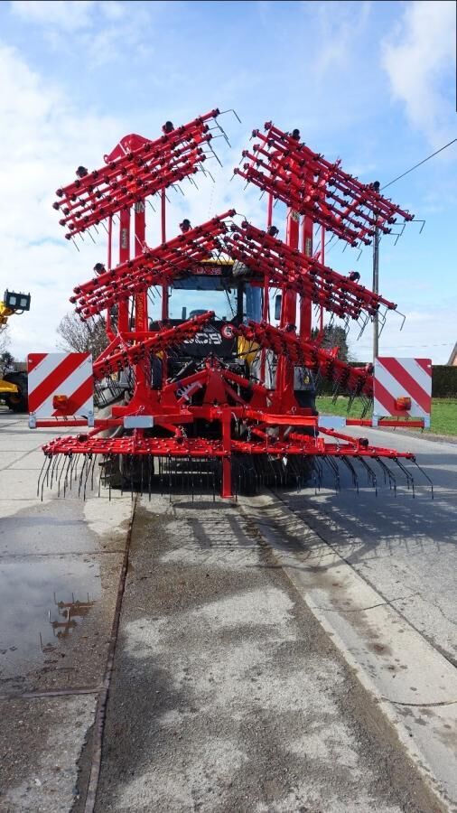 new Einböck spring tine harrow