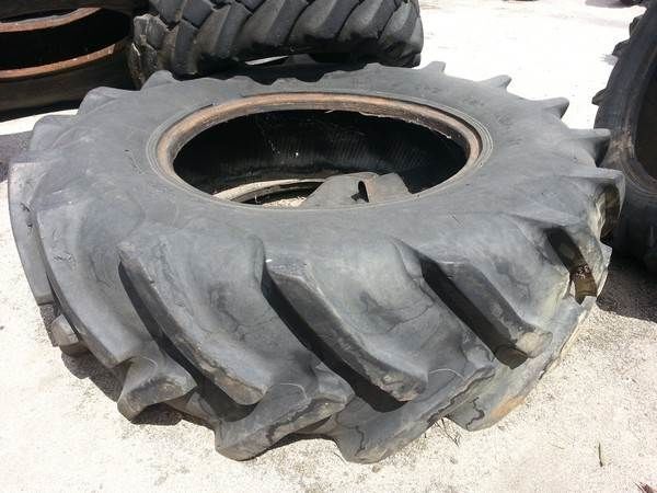 16.90-28 tractor tire