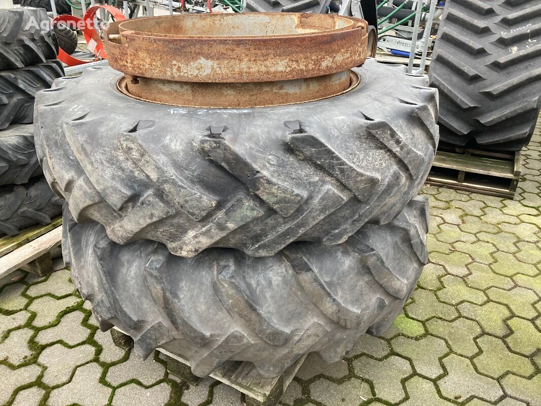 Continental 2x 16.9-34 Zwillingsräder tractor tire