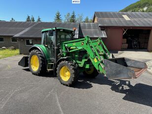 John Deere 6220 wheel tractor