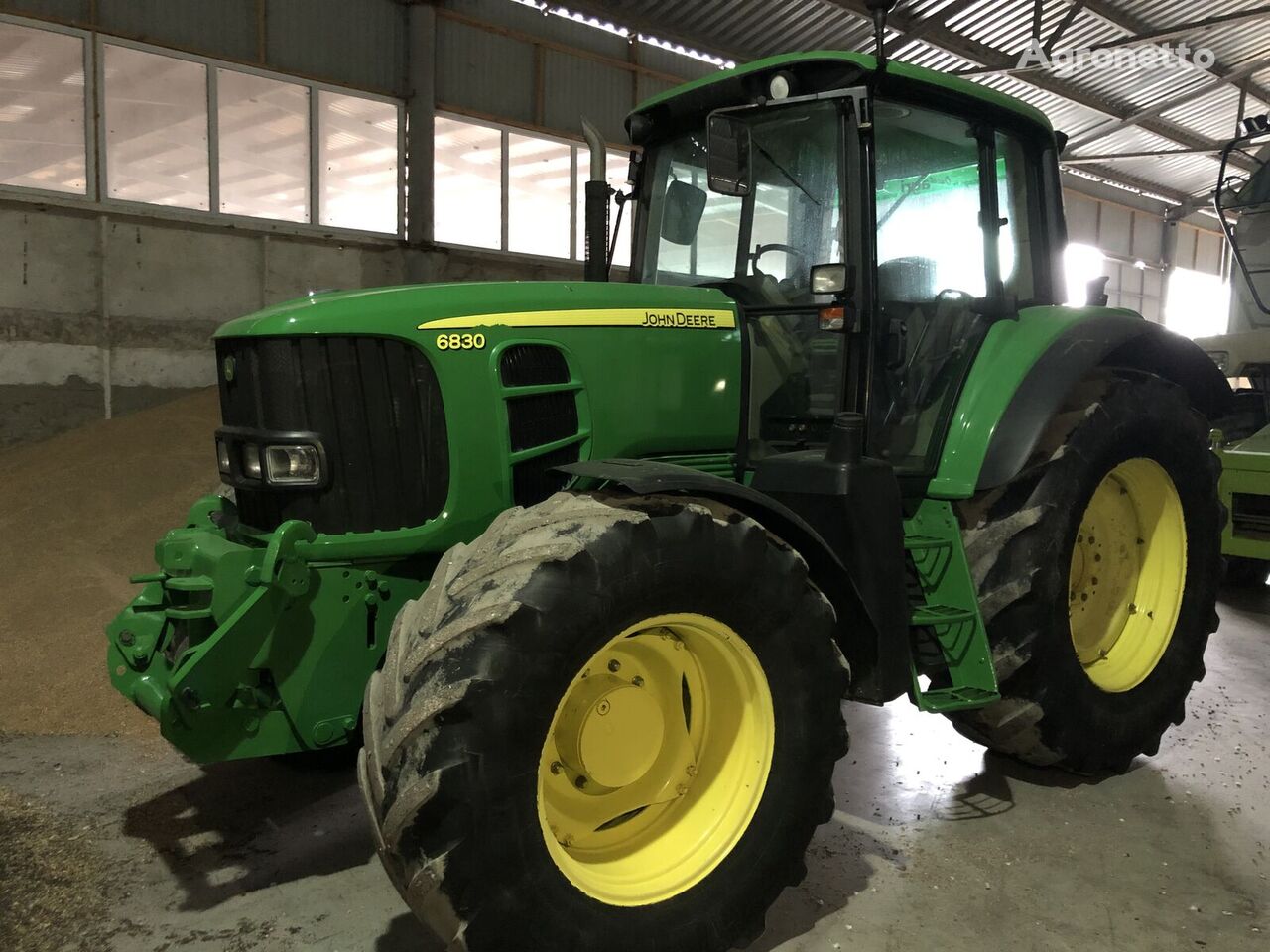 John Deere 6830 wheel tractor