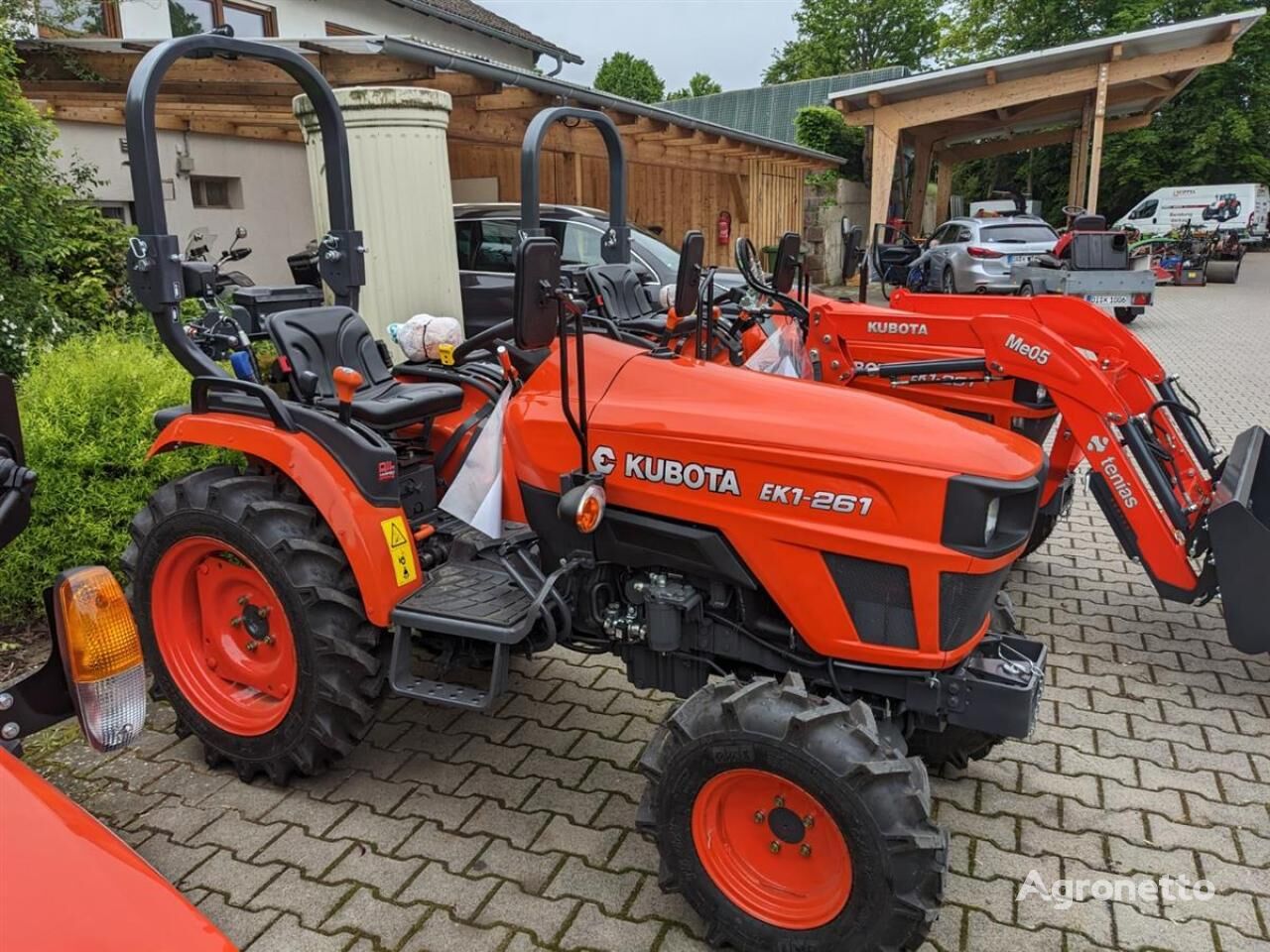 new Kubota EK1-261 wheel tractor