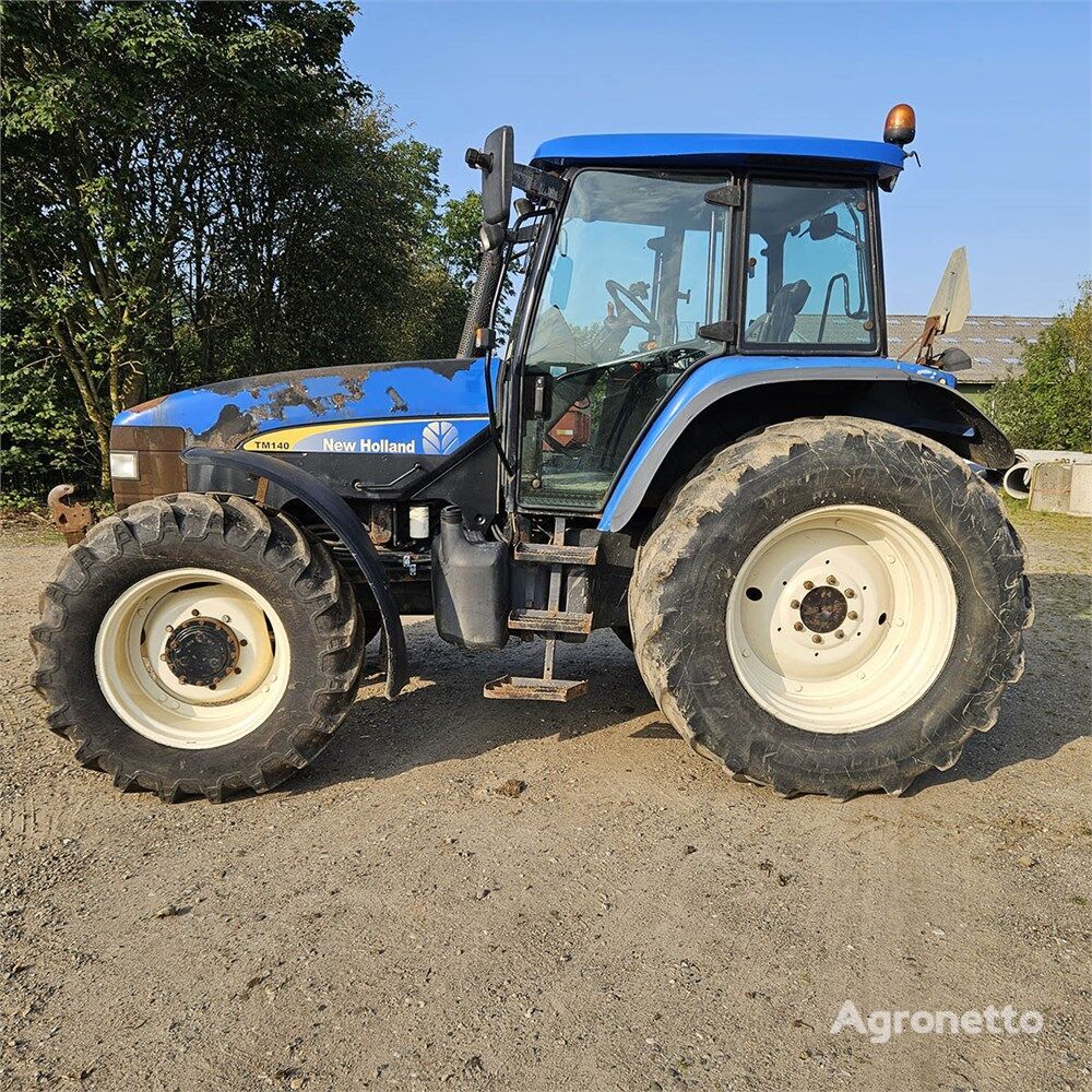 New Holland TM140 wheel tractor