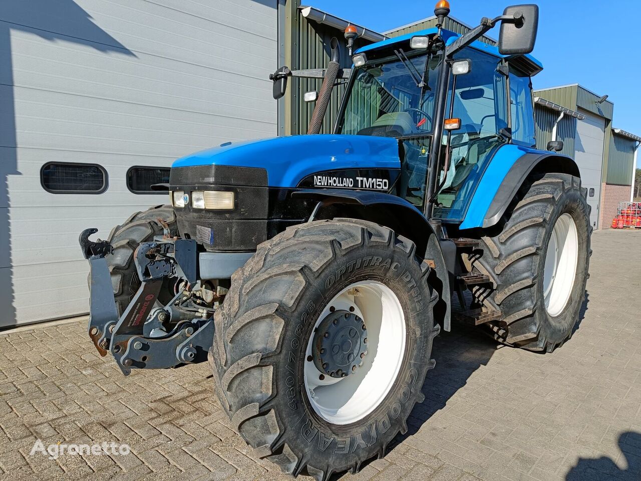 New Holland TM150 Supersteer Range Command wheel tractor