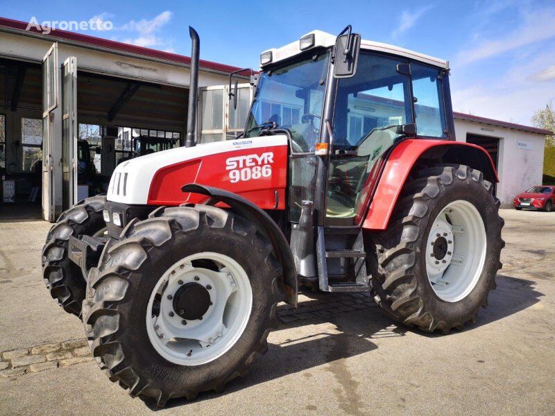 Steyr 9086 wheel tractor